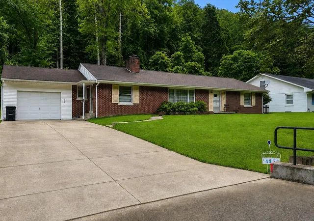 Homes for sale in Morehead, KY | 485 N Wilson Ave, Morehead, KY 40351 | MLS# 26012659