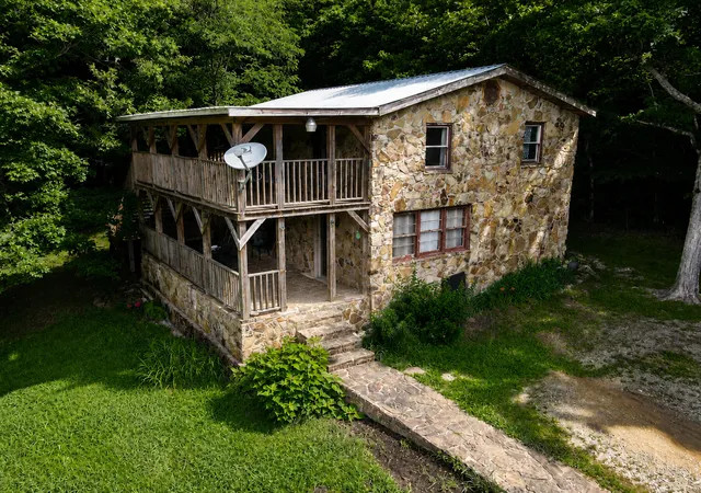 Homes for sale in Monticello, KY | 1493 Missouri Hollow Rd, Monticello, KY 42633 | MLS# 26012835