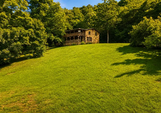 Homes for sale in Monticello, KY | 1493 Missouri Hollow Rd, Monticello, KY 42633 | MLS# 26012835