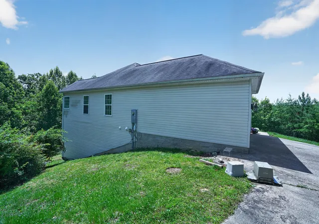 Homes for sale in Morehead, KY | 85 Bear Path, Morehead, KY 40351 | MLS# 26012629