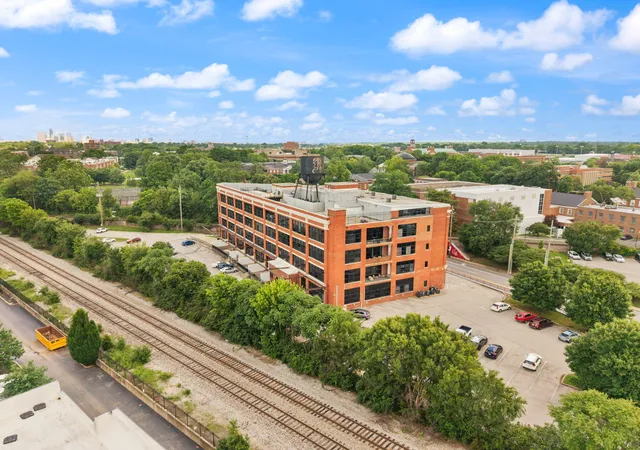 Homes for sale in Louisville, KY | 2520 S 3rd Street, Louisville, KY 40208 | Houzeo