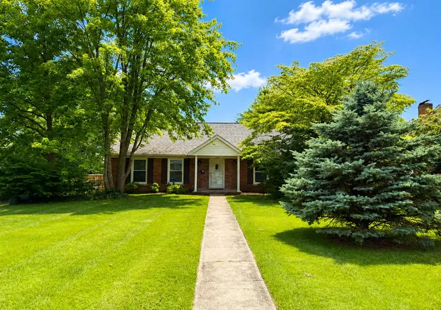Homes for sale in Lexington, KY | 104 Loch Lomond Dr, Lexington, KY 40517 | MLS# 26012597