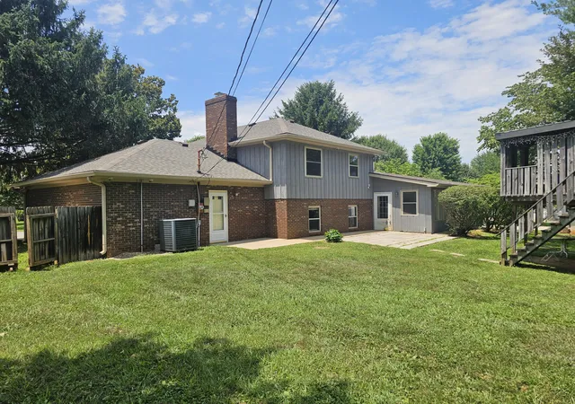 Homes for sale in Somerset, KY | 506 Koger Cir, Somerset, KY 42501 | MLS# 26012891