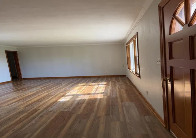 Photo 2 of Single family home for sale at 353 J F Kennedy Ln, Lebanon, KY 40033 | MLS# 26012777 | Listing updated on 2026-08-20