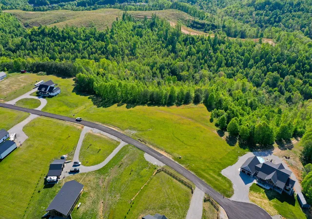 Homes for sale in East Bernstadt, KY | 2000 Old Hare Rd, East Bernstadt, KY 40729 | MLS# 26012639