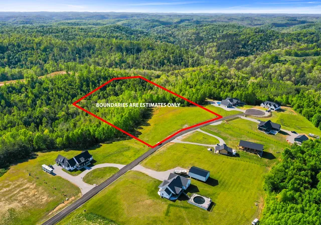 Homes for sale in East Bernstadt, KY | 2000 Old Hare Rd, East Bernstadt, KY 40729 | MLS# 26012639