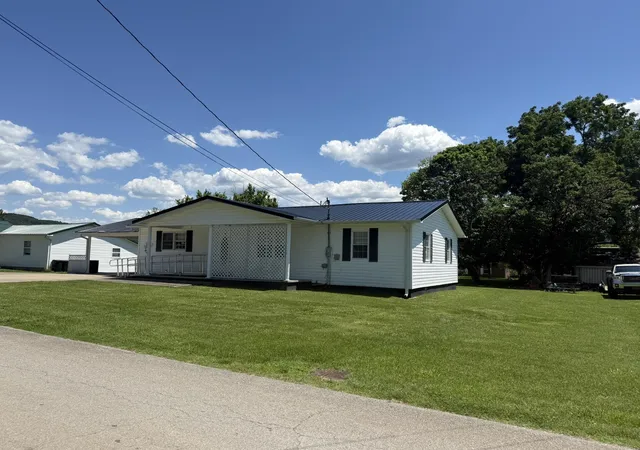 Photo 4 of Single family home for sale at 93 Green Acres Dr, Monticello, KY 42633 | MLS# 26013532 | Listing updated on 2026-08-12