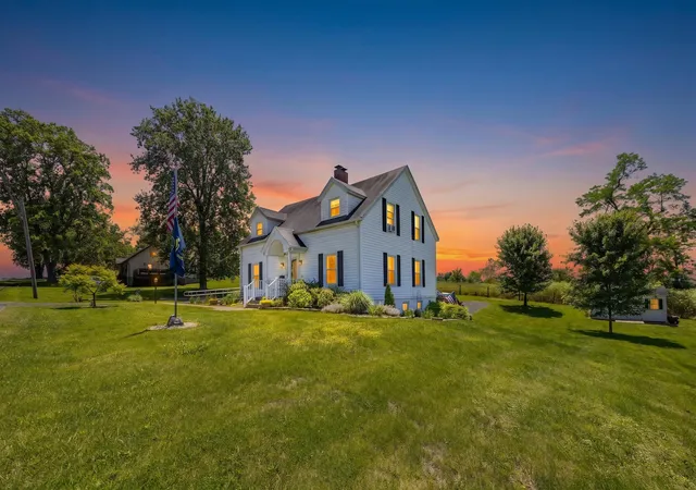 Photo 2 of Single family home for sale at 425 Elizaville Ave, Flemingsburg, KY 41041 | MLS# 26012983 | Listing updated on 2026-09-03