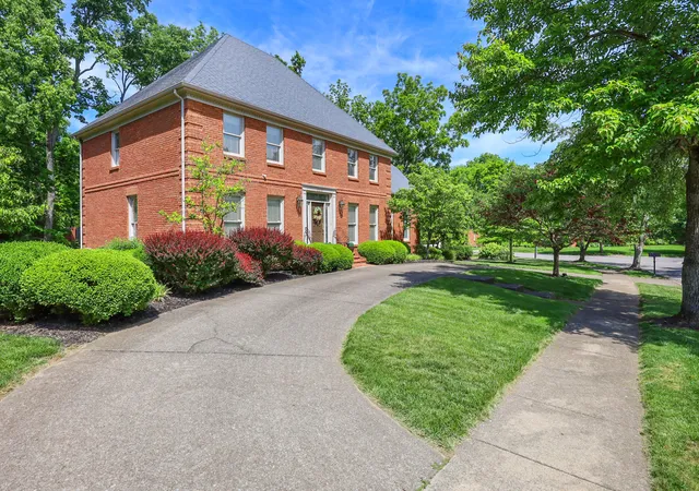 3rd image of 2237 Bonhaven Rd, Lexington, KY 40515 | MLS# 26012728