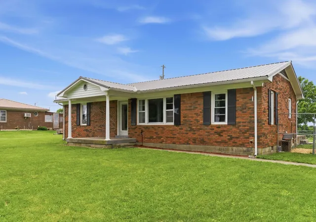 Homes for sale in Owenton, KY | 3325 Greenup Rd, Owenton, KY 40359 | MLS# 26012719