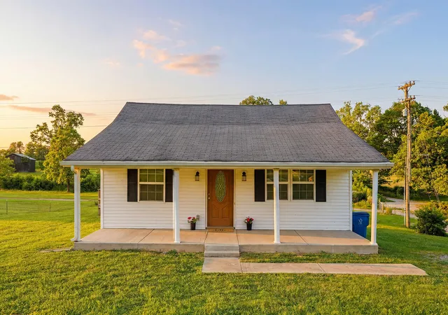 Homes for sale in Lawrenceburg, KY | 2214 Harrodsburg Rd, Lawrenceburg, KY 40342 | MLS# 26012875