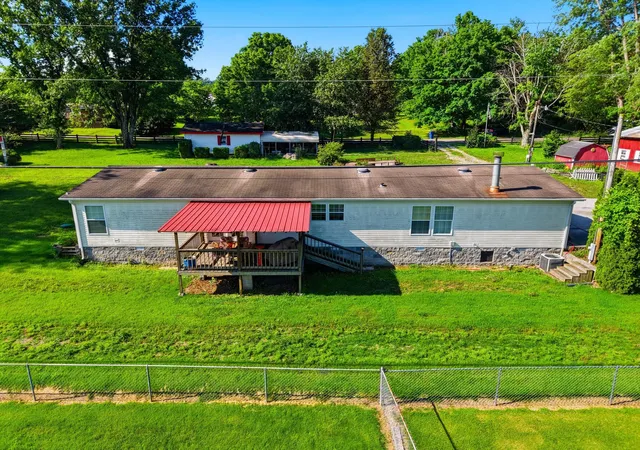 Homes for sale in Burnside, KY | 246 Briarwood Dr, Burnside, KY 42519 | MLS# 26012834