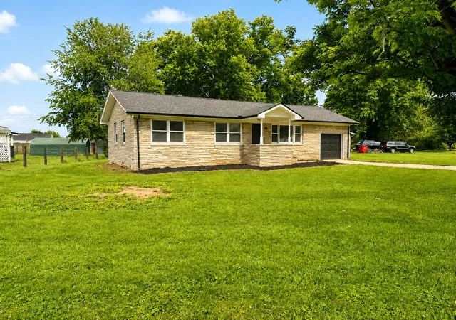 Homes for sale in Frankfort, KY | 146 Donna Dr, Frankfort, KY 40601 | MLS# 26012776
