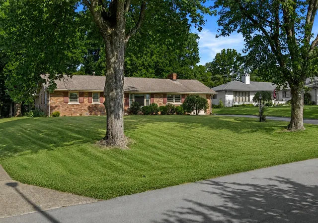 1st image of 3173 Trinity Rd, Lexington, KY 40503 | MLS# 26015239