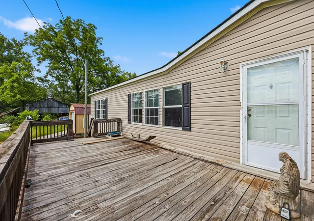 Homes for sale in Lawrenceburg, KY | 1303 Versailles Rd, Lawrenceburg, KY 40342 | MLS# 26014197