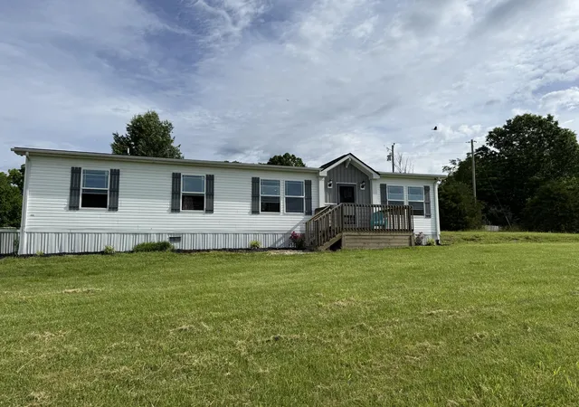Homes for sale in Stamping Ground, KY | 2350 Josephine Rd, Stamping Ground, KY 40379 | MLS# 26012808