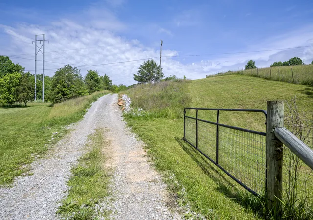 Homes for sale in Stamping Ground, KY | 2350 Josephine Rd, Stamping Ground, KY 40379 | MLS# 26012808