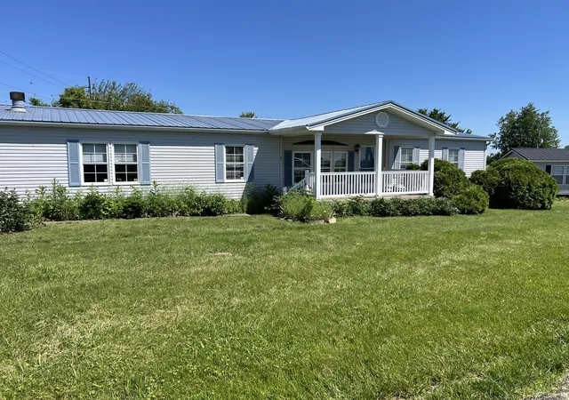 Homes for sale in Flemingsburg, KY | 31 Ridgecrest Cir, Flemingsburg, KY 41041 | MLS# 26012774