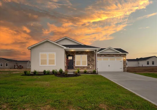 Photo 1 of Single family home for sale at 807 Sam Black Rd, London, KY 40741 | MLS# 26012793 | Listing updated on 2026-08-23