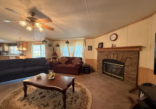 Photo 3 of Single family home for sale at 524 Parks Ridge Rd, Russell Springs, KY 42642 | MLS# 26012873 | Listing updated on 2026-08-31