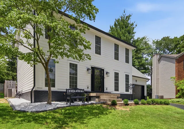 Photo 2 of Single family home for sale at 1205 Hickory Crk Cir, Lexington, KY 40515 | MLS# 26014455 | Listing updated on 2026-06-28
