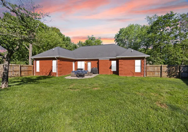 2nd image of 232 Sycamore Springs Dr, Somerset, KY 42503 | MLS# 26012928