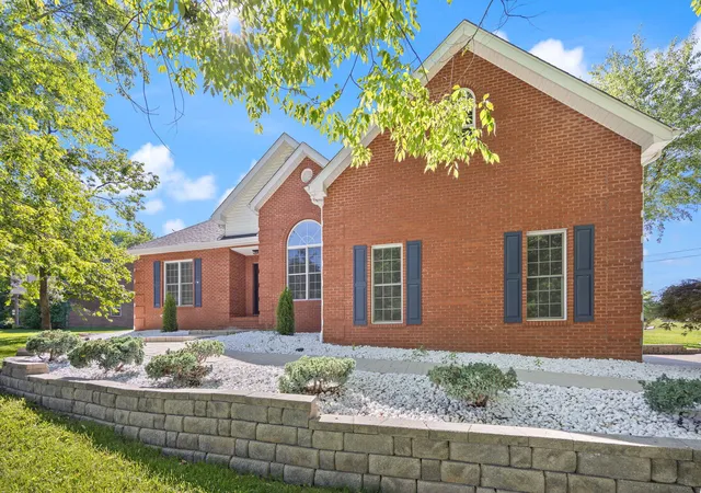 3rd image of 232 Sycamore Springs Dr, Somerset, KY 42503 | MLS# 26012928