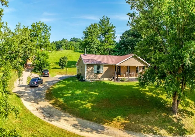 Homes for sale in Cannon, KY | 4887 Ky-11, Cannon, KY 40923 | MLS# 26012973
