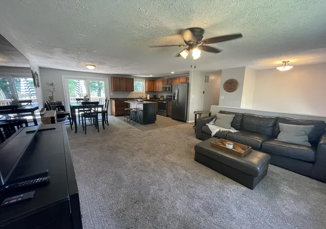 3rd image of 4417 Sussex Ct, Louisville, KY 40241 | MLS# 26013012