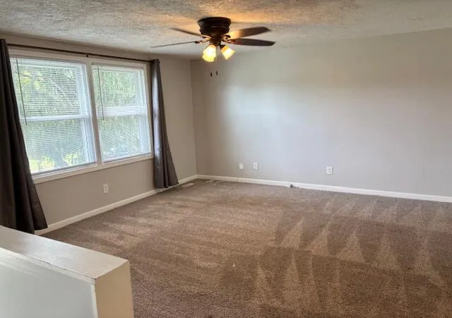 Photo 4 of Sale Pending at 4417 Sussex Ct, Louisville, KY 40241 | MLS# 26013012 | Listing updated on 2026-08-31