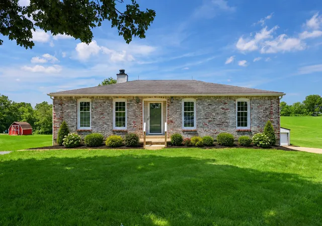 2nd image of 403 Wash Rd, Frankfort, KY 40601 | MLS# 26013088