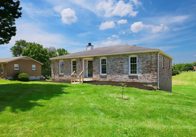 3rd image of 403 Wash Rd, Frankfort, KY 40601 | MLS# 26013088