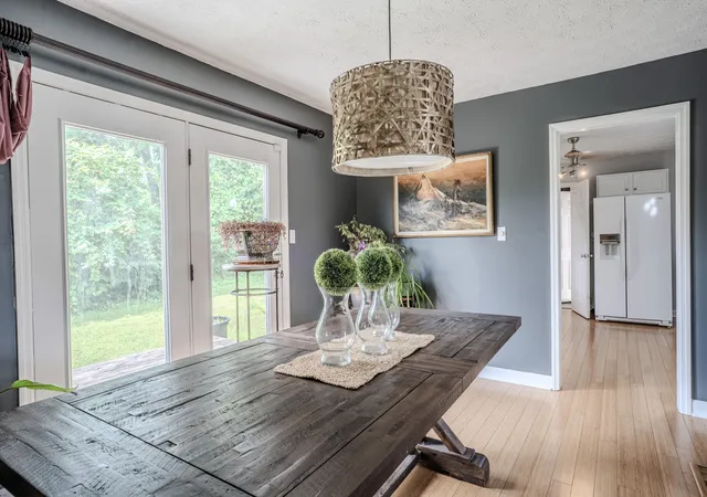 Photo 3 of Single family home for sale at 2400 English Sta Dr, Lexington, KY 40514 | MLS# 26013023 | Listing updated on 2026-08-02