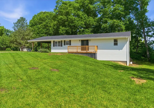 Homes for sale in Stanton, KY | 306 Allen Dr, Stanton, KY 40380 | MLS# 26013067