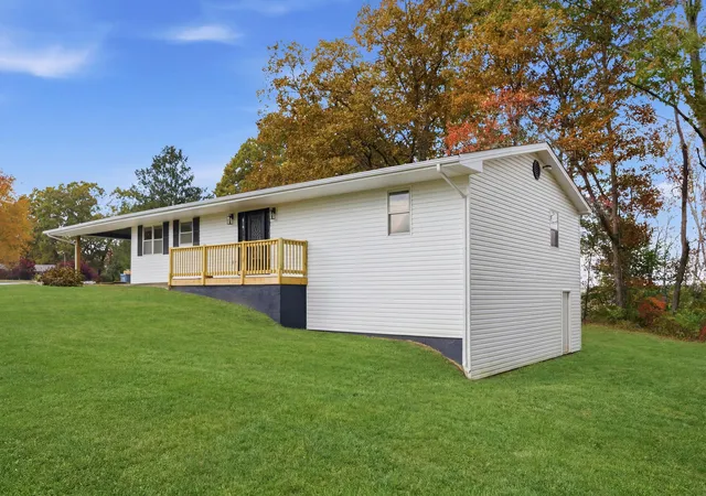 Homes for sale in Stanton, KY | 306 Allen Dr, Stanton, KY 40380 | MLS# 26013067