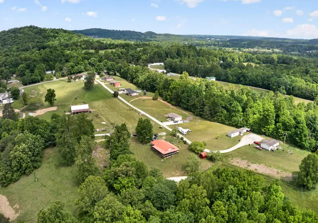 Homes for sale in Woodbine, KY | 978 State Hwy 1064, Woodbine, KY 40771 | MLS# 26013071