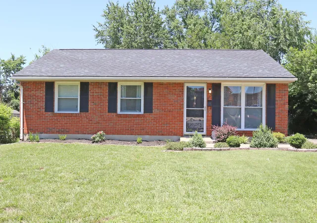 Homes for sale in Lexington, KY | 215 Mandalay Rd, Lexington, KY 40504 | MLS# 26013299