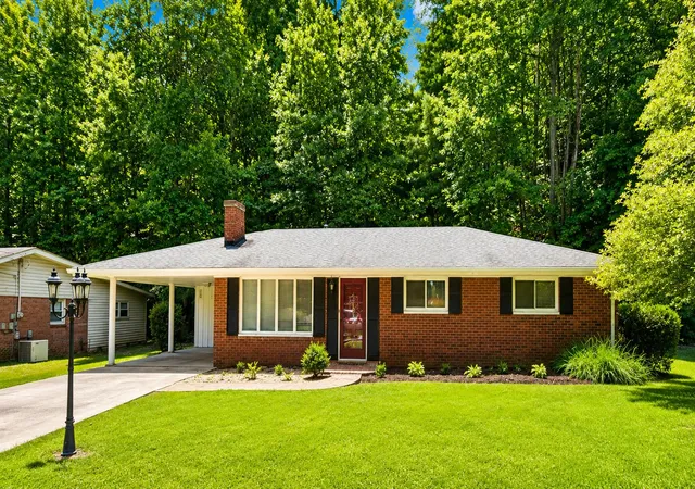 Homes for sale in Morehead, KY | 1217 Knapp Ave, Morehead, KY 40351 | MLS# 26013085