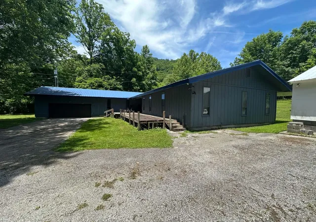 Homes for sale in Fourmile, KY | 49 Moore Creek Rd, Fourmile, KY 40939 | MLS# 26013108