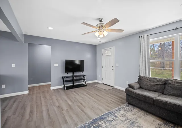 Photo 3 of Single family home for sale at 1794 Adams Rd, Corbin, KY 40701 | MLS# 26013097 | Listing updated on 2026-06-11