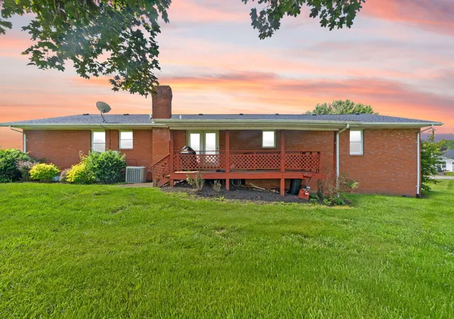 Homes for sale in Somerset, KY | 1314 Kit Cowan Rd, Somerset, KY 42501 | MLS# 26013185