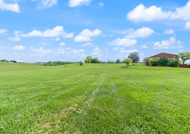 Homes for sale in Somerset, KY | 1314 Kit Cowan Rd, Somerset, KY 42501 | MLS# 26013185