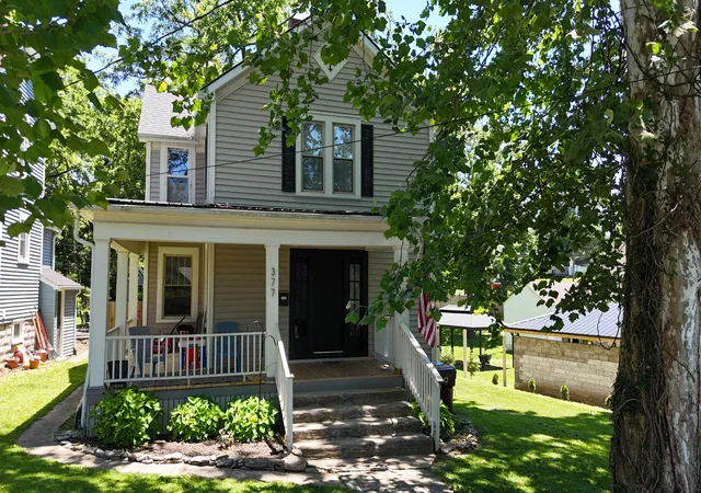 Photo 3 of Single family home for sale at 377 Crescent Ave, Winchester, KY 40391 | MLS# 26013350 | Listing updated on 2026-09-14