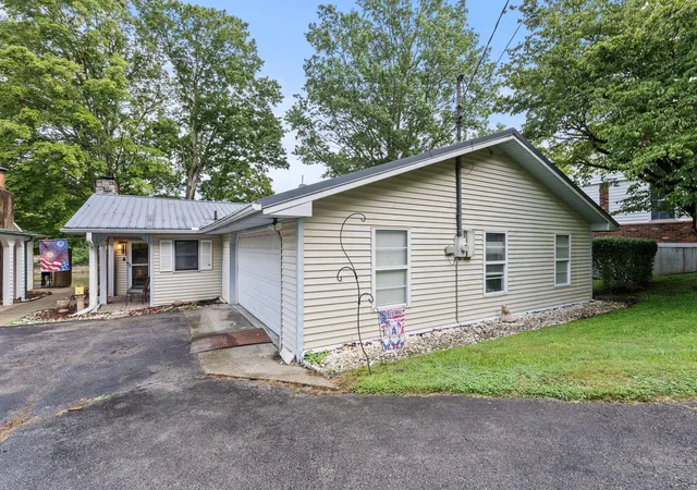 Homes for sale in Lancaster, KY | 708 Bryants Camp Rd, Lancaster, KY 40444 | MLS# 26013233