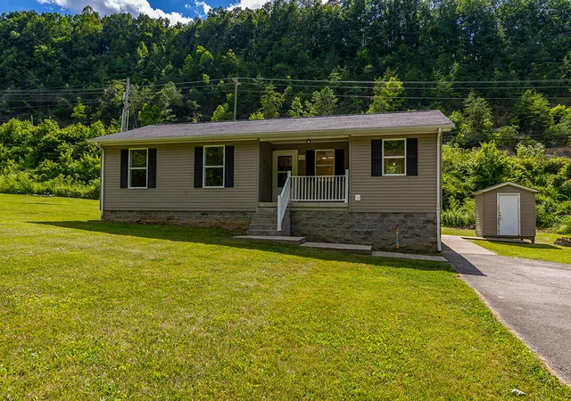 Homes for sale in Frenchburg, KY | 566 Lantern Way, Frenchburg, KY 40322 | MLS# 26013213