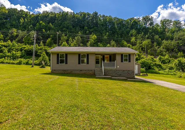 Homes for sale in Frenchburg, KY | 566 Lantern Way, Frenchburg, KY 40322 | MLS# 26013213