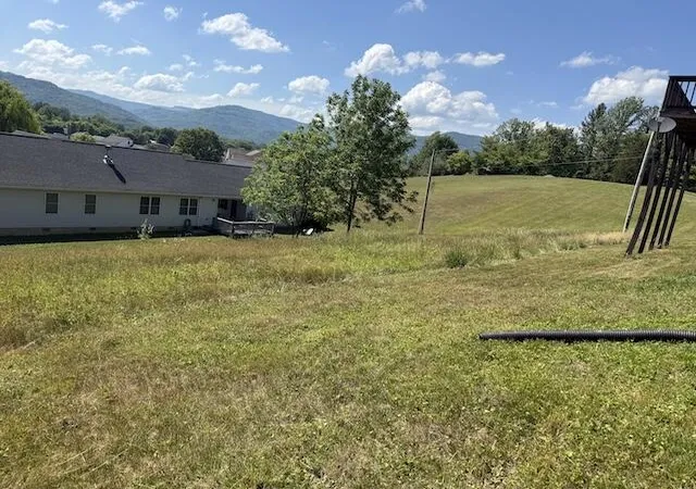 5th image of 717 S 27Th St, Middlesboro, KY 40965 | MLS# 26013256