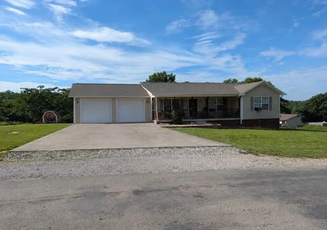 Homes for sale in Corbin, KY | 17 Cecelia Ln, Corbin, KY 40701 | MLS# 26013272