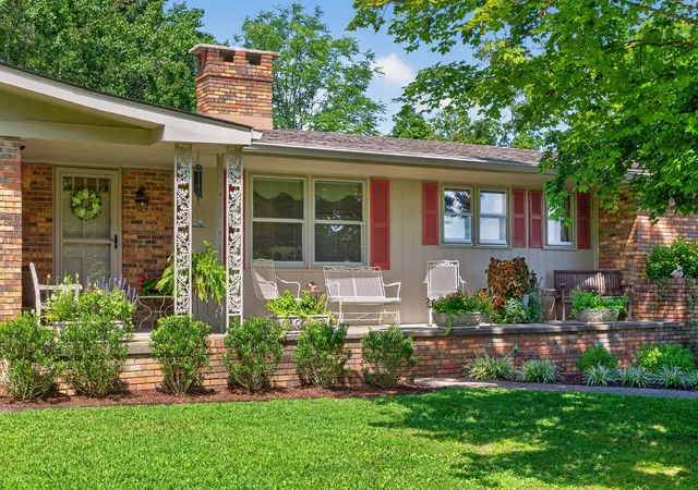 Photo 3 of Single family home for sale at 100 Kennedy Brg Rd, Lancaster, KY 40444 | MLS# 26022719 | Listing updated on 2026-09-12