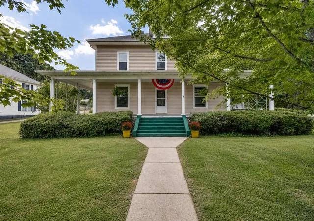 Homes for sale in Danville, KY | 6590 Alum Springs Rd, Danville, KY 40422 | MLS# 26013682